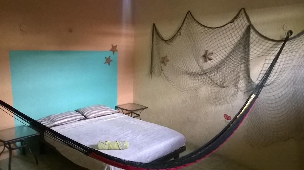 Maya Cha'An Guesthouse カンクン エクステリア 写真